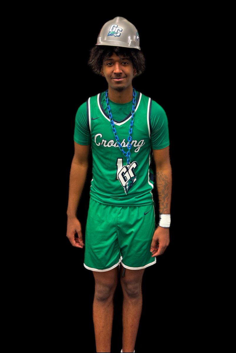 GCwarhawksbball's tweet photo. 90-58 win tonight over Henry Clay (up 63-27 at half)

@vincedawson24 30 pts, school record 8 threes, 4 reb,1 hard hat; @malachimoreno24 24 pts,14 rebs; @iball_LJ 15; @gagerichardso14 10 pts, 7 ast; @Jamarimasonn 3 pts,8 ast

12th win in a row and 20th of the season

Go Warhawks! https://t.co/6d1GH7WsMB