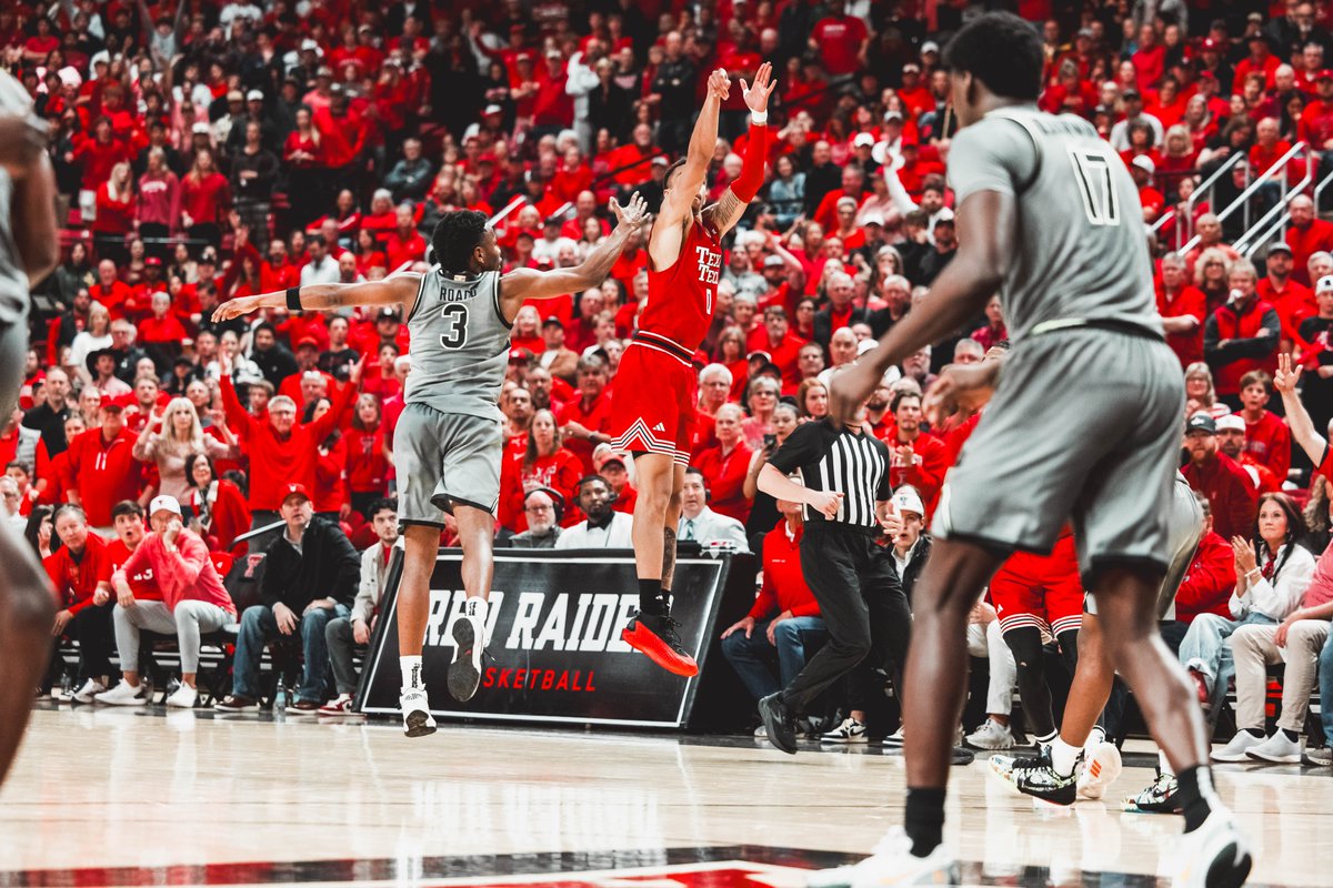 TexasTechMBB's tweet photo. Chef McMilly 🤯 https://t.co/jacBeKvXSk