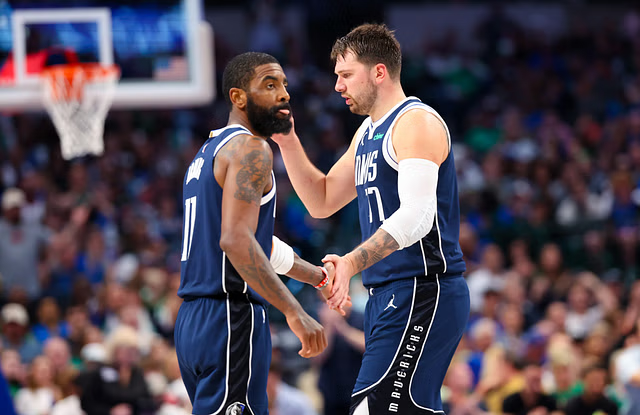 DallasMavsLATAM's tweet photo. Kyrie sobre el traspaso de Luka:

"Estoy realmente en shock… Todavía estoy en proceso de duelo. Extraño a mi hermano. Pasamos mucho tiempo juntos…"

Además, contó que lo llamó para saber cómo estaban él y su familia. https://t.co/CrVznDUcJR