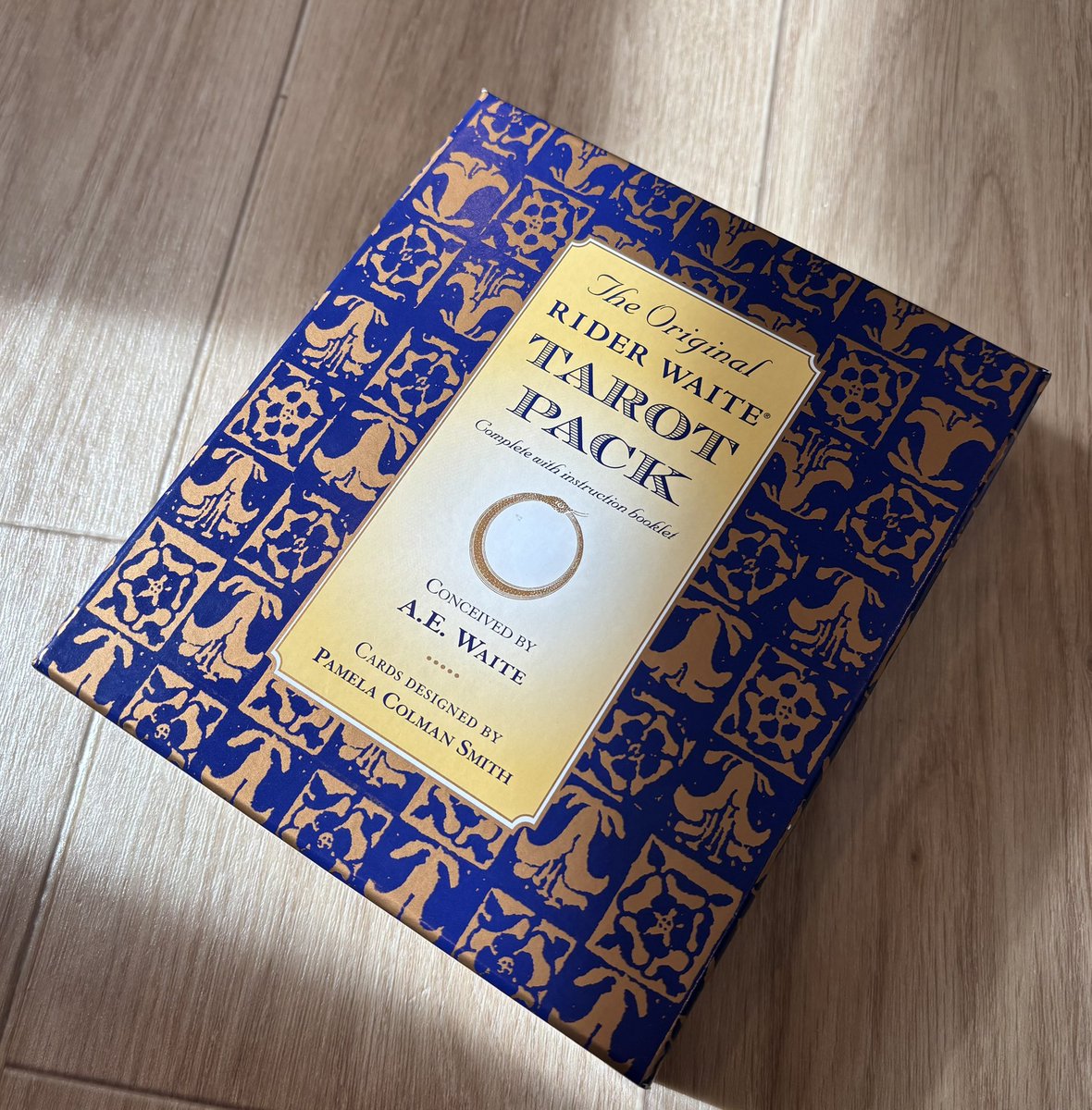 polaris_piccola's tweet image. タロットを作ったアーサーEウエイトの事を調べてたら、晩年は重度のアル中だったと書いてあった。
そんな中、介護してくれてた奥様に先立たれたが、秘書で不倫相手の女性とすぐ再婚し、15-6年後にウエイトは他界したそう。…