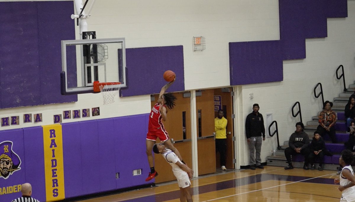 gglasser23's tweet photo. Reynoldsburg 86, Groveport Madison 73: Raiders outscore the Cruisers by 11 in the final five minutes, remain undefeated in the OCC-Buckeye

My recap on Tuesday's game, where I was impressed by both teams
⤵️ 
https://t.co/b8jz2q1SY1 https://t.co/VjYUfr7bUU