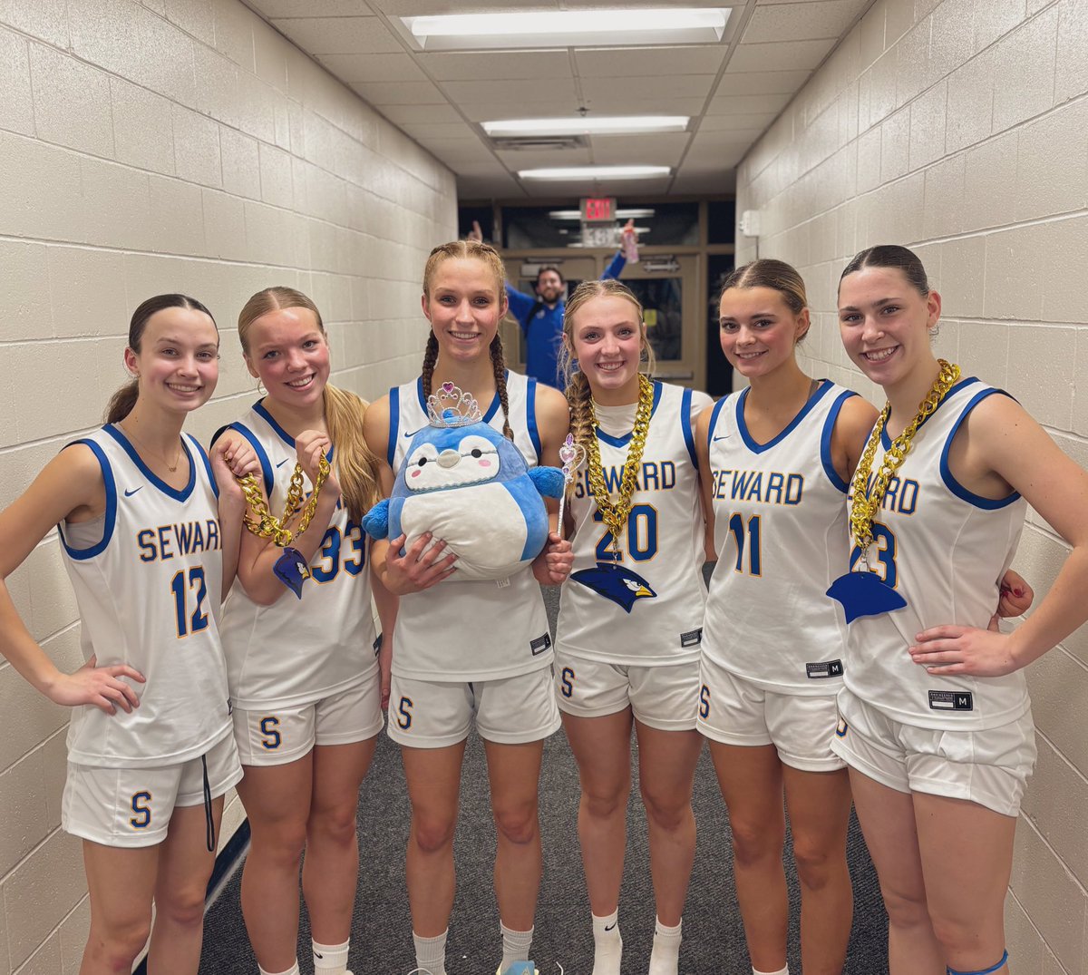 Seward Girls Basketball (@sewardgball) on Twitter photo ✌️solid TEAM wins tonight for both our squads!!
JV OFF- <a href="/KarsynFields/">Karsyn Fields</a>
JV DEF- Tayla
Var OFF- <a href="/Mikayla01Miller/">Mikayla Miller</a> and <a href="/jackieeberspach/">Jackie Eberspacher</a>
Var DEF- <a href="/KennedyMLimback/">Kennedy Limback</a>
WONCH-<a href="/KelseyM1512/">Kelsey Miller</a> ✌️solid TEAM wins tonight for both our squads!!
JV OFF- <a href="/KarsynFields/">Karsyn Fields</a>
JV DEF- Tayla
Var OFF- <a href="/Mikayla01Miller/">Mikayla Miller</a> and <a href="/jackieeberspach/">Jackie Eberspacher</a>
Var DEF- <a href="/KennedyMLimback/">Kennedy Limback</a>
WONCH-<a href="/KelseyM1512/">Kelsey Miller</a>