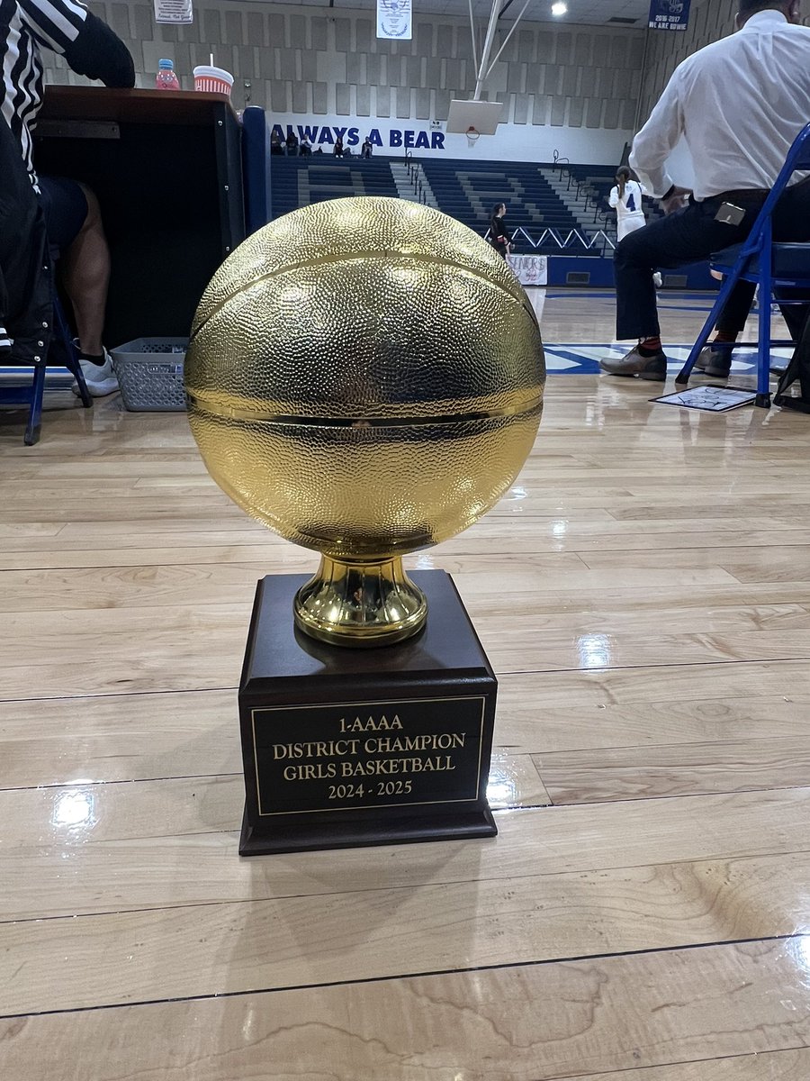 Rose Gandarilla tweet media