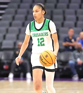 CalHiSports's tweet photo. Congrats Laila Florvilus (St. Bernard's, Eureka).
NorCal Girls BB Player of Week.
D4 State POY from last season leading 23-1 team at 19.7 ppg. Had 26 &amp; 22 in wins last week.
@HaroldAbend @5WideLetItFly @eurekaTS 
https://t.co/dXZxbv7s87 https://t.co/UyGrhXfPPW