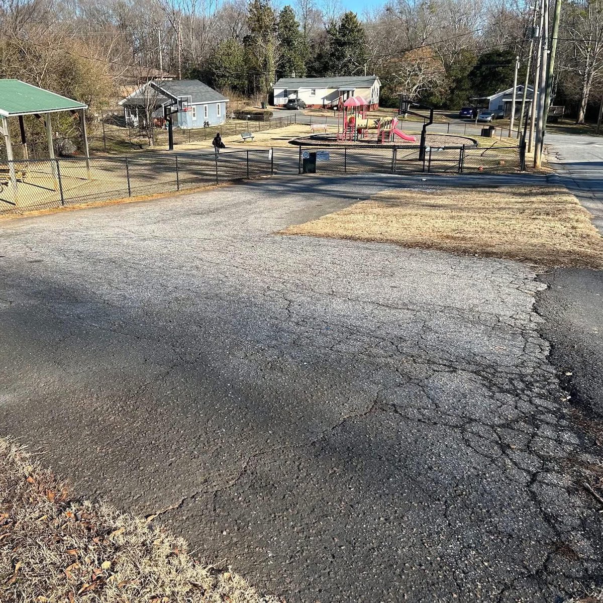 CLOSURE NOTICE:

B.P. Edwards Neighborhood Park on Oak Street will be closed on Wednesday for improvements to the parking lot.

Crews from Bennett Paving should start their work on the lot tomorrow morning. They expect the repaving to take most of the day.