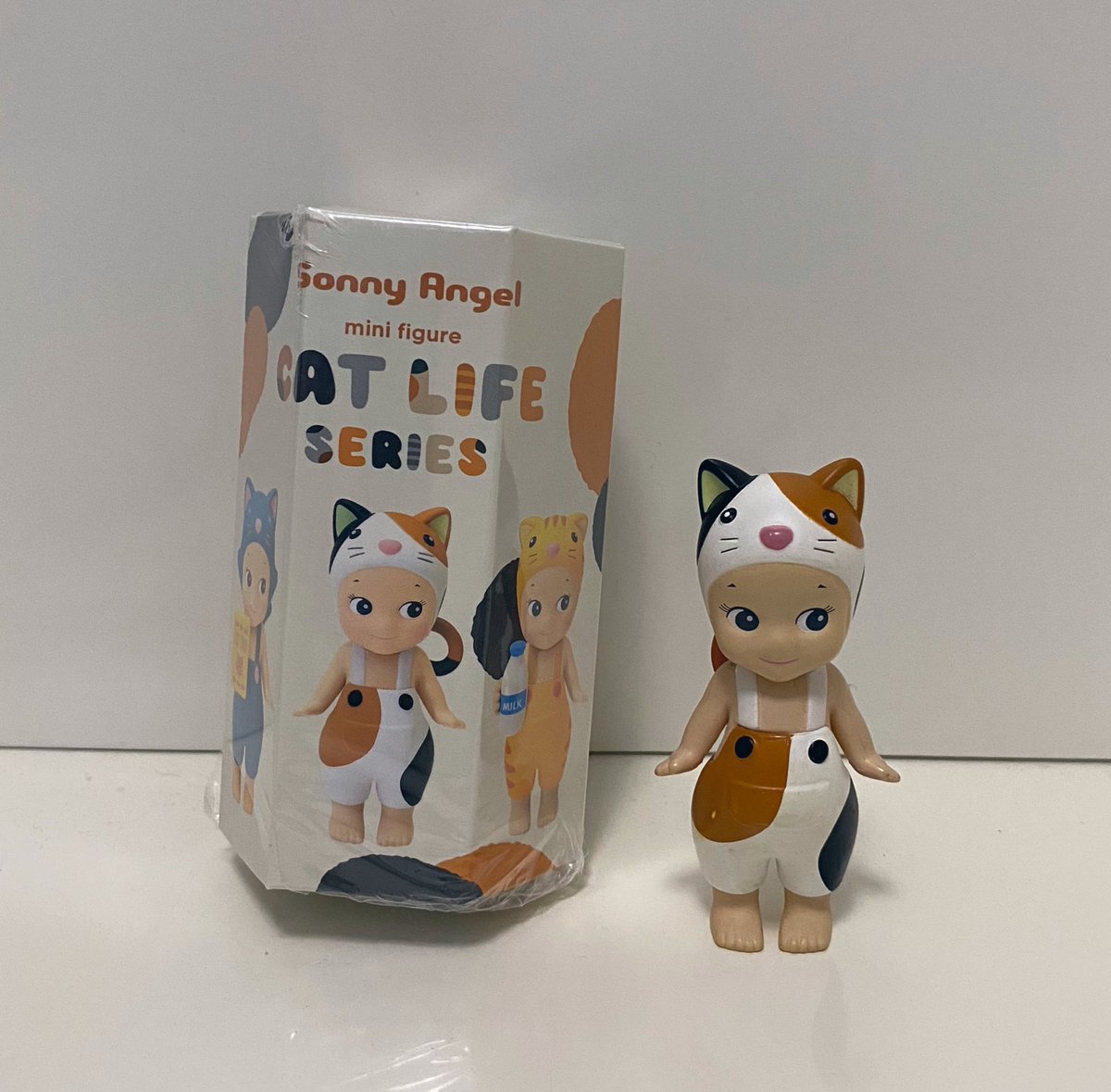 sonnycollective's tweet photo. wts lfb ph wtt lft | sonny angels cat life

calico cat: ₱550 (₱500 if payo)

(1:1 ratio with zebra - ₱350 or chihuahua - ₱500) 

still with bnf! 

open for sonny angel/hacipupu trades! 

mod: j&amp;t, lbc, sdd
loc: lgn

— reply mine/dm to claim! https://t.co/JW0jXGf2d3