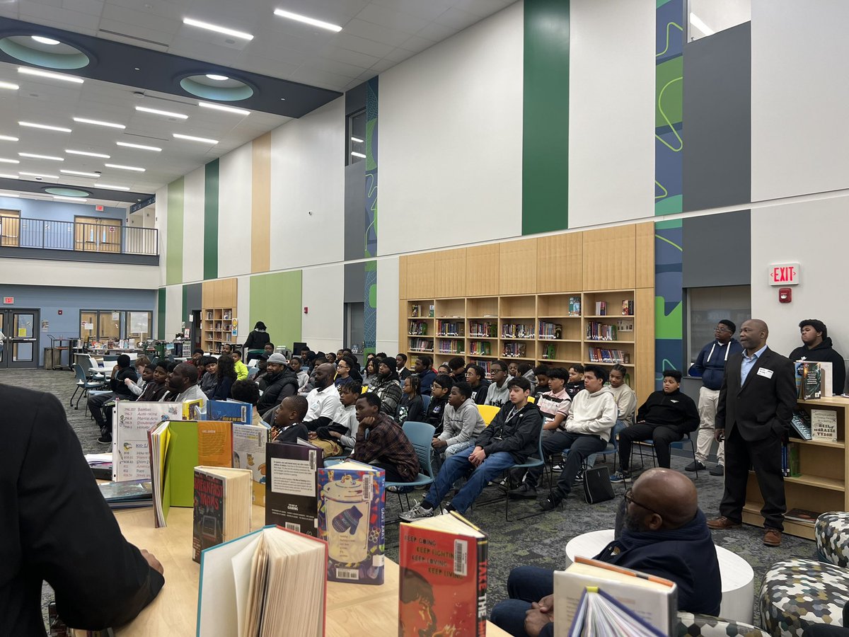 Thank you to the amazing men in our community who took the time to pour into our young men with words of wisdom, fellowship, and inspiration. Your impact will last far beyond today! #MenMakeADifference
#KenmoorPride