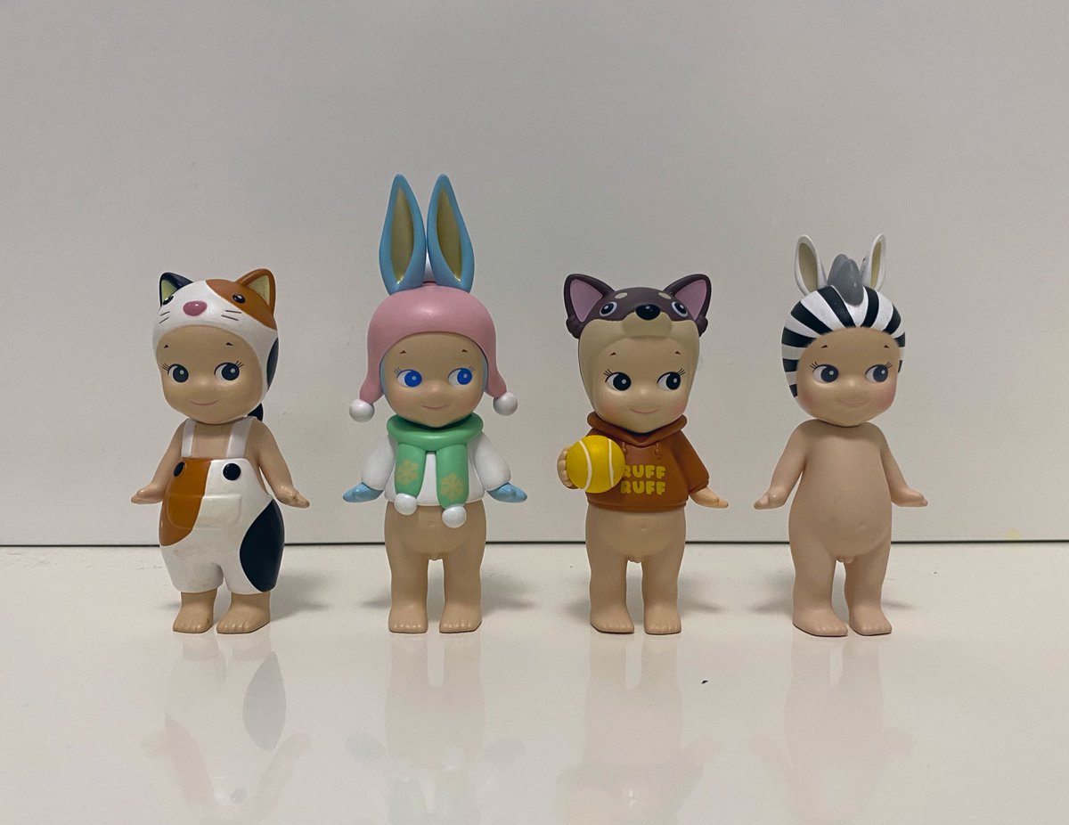 sonnycollective's tweet photo. wts lfb ph wtt lft | sonny angel cat life dog time winter wonderland

tingi: 
calico - ₱550 (1:1)
rabbit - ₱550 (1:1)
chihuahua- ₱550
zebra -₱350

set price : ₱1700 (₱1650 if payo)

all with bnf!

mod: j&amp;t, lbc, sdd
loc: ortigas, mandaluyong

— reply mine/dm to claim! https://t.co/JHx9lBdfRU