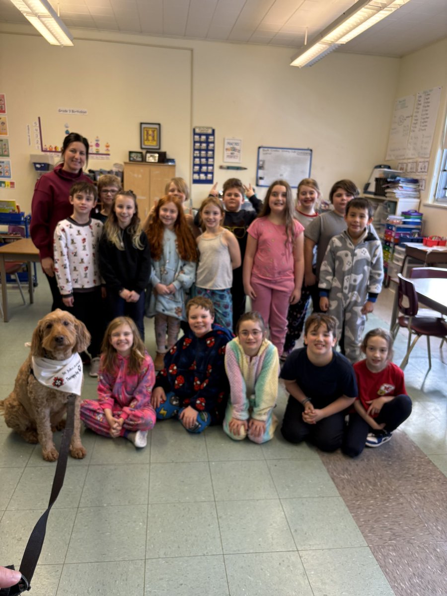 MsHickeysClass's tweet image. We had the cutest visitor today, Remy! A volunteer Therapy Dog with St. John Ambulance @MorrisAcademy1