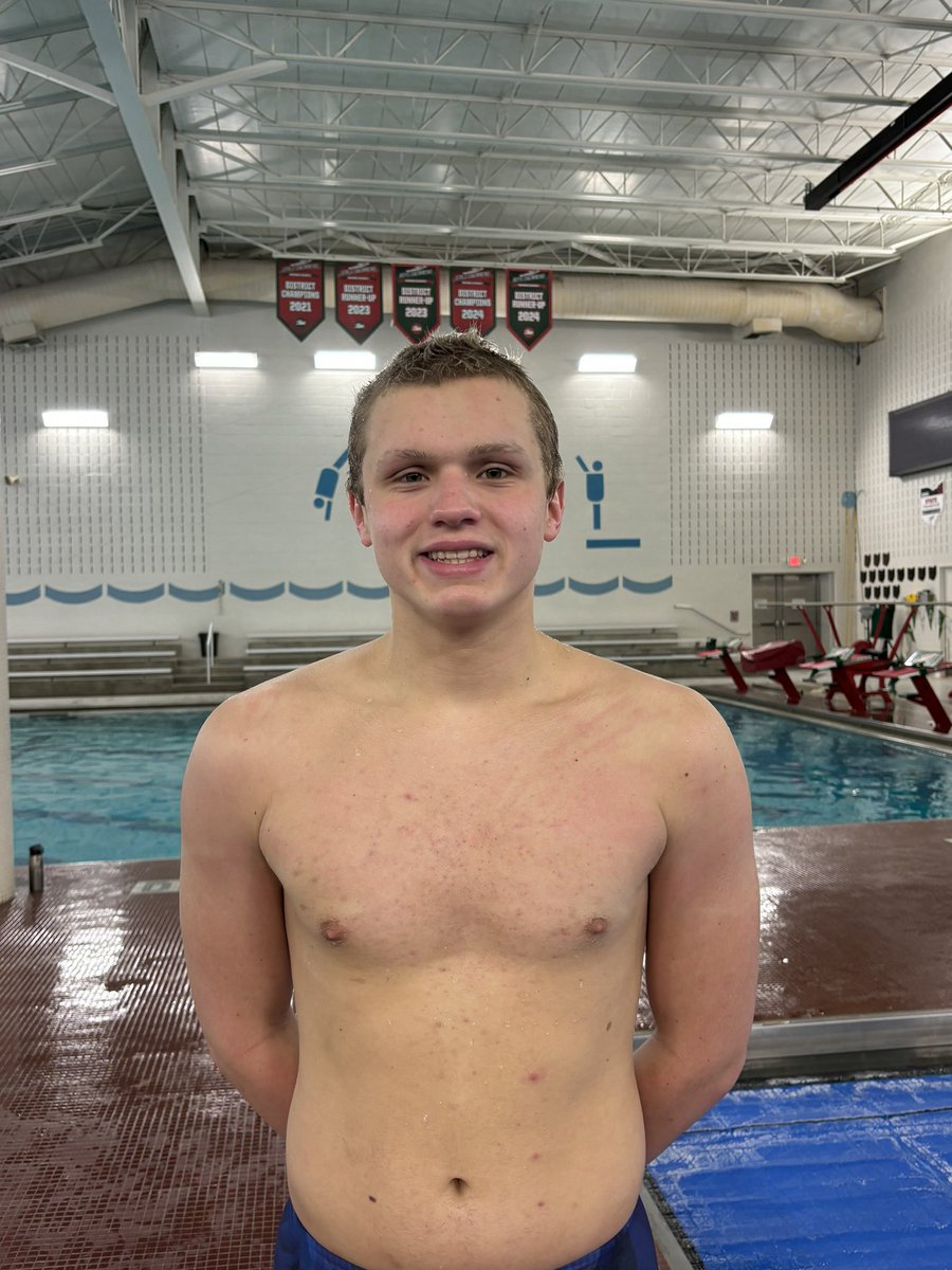 OHHSwimming's tweet photo. Junior Austin Sorg sets a new pool record odd in the 200 free with a time of 1:42.03 breaking Charlie Clark’s record (1:43.20). He also set a new pool and school record in the 100 back 50.67! 💪🚀 https://t.co/41bJOaRAk8