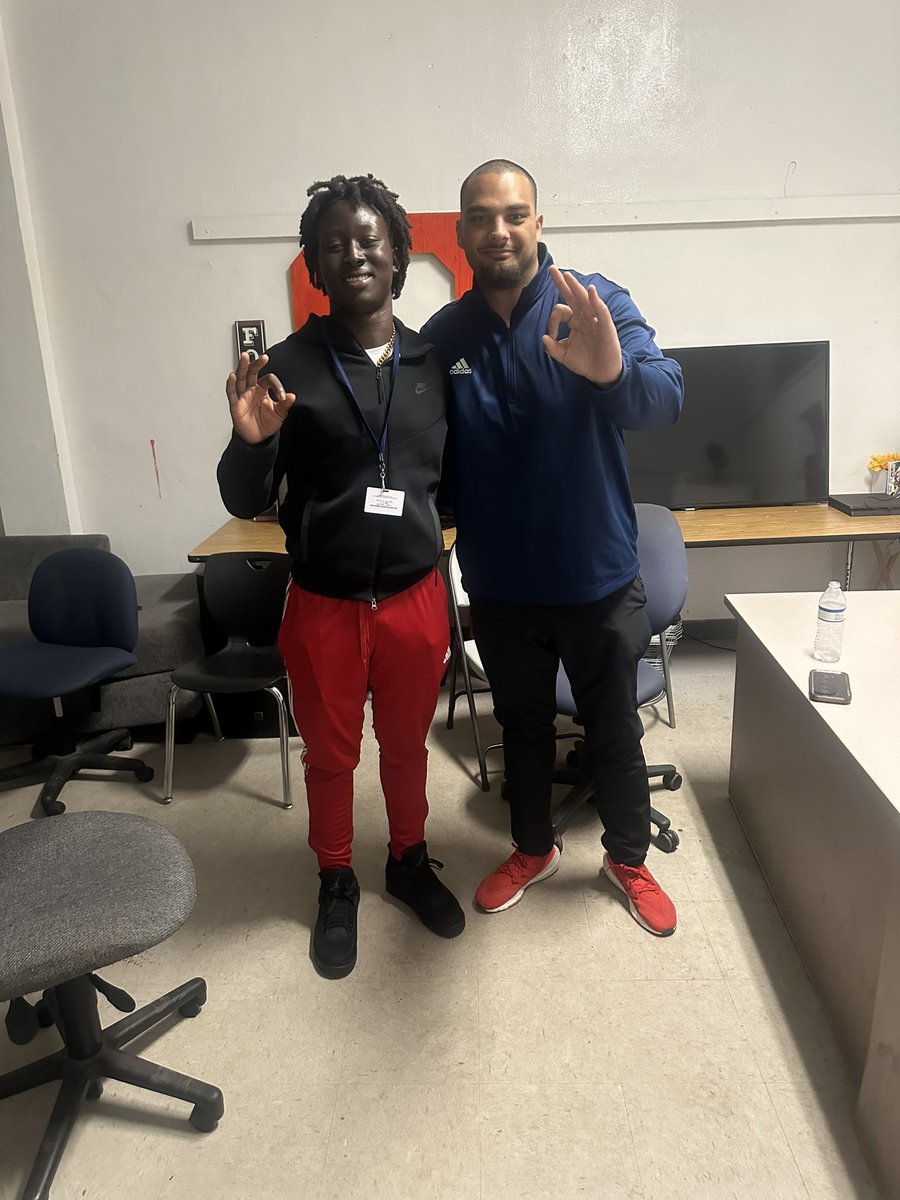 Had a great conversation today with <a href="/CoachSantana_/">Devin Santana</a> GO OWLS 🦉💙❤️