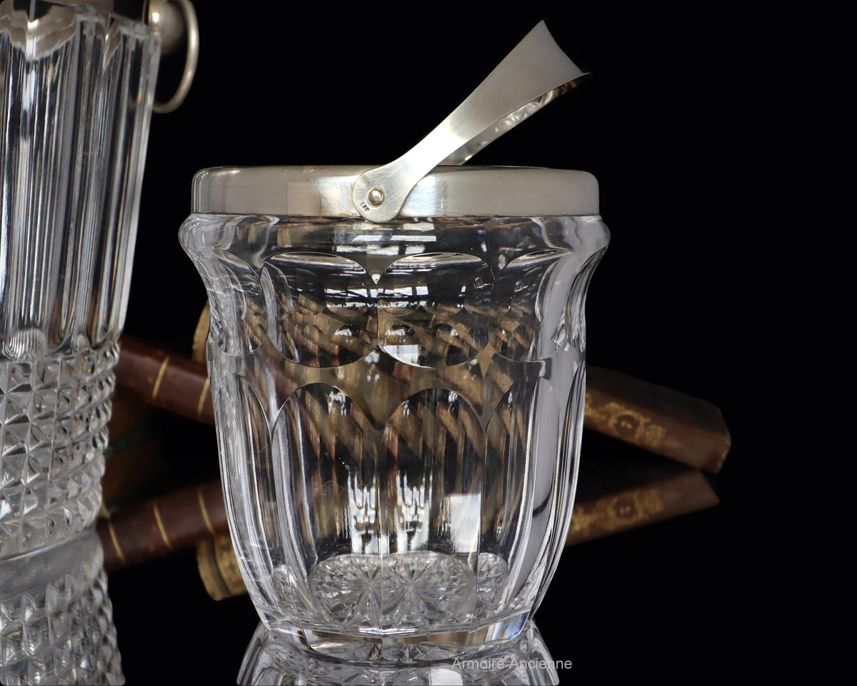 ArmoireAncienne's tweet photo. Crystal Ice Bucket with 800 Silver Mounting - LUTZ &amp; WEISS 

Buy on Etsy: https://t.co/zOnlGzaX4u

 #BarCart #SterlingWineCooler https://t.co/mqyN1yHH5l