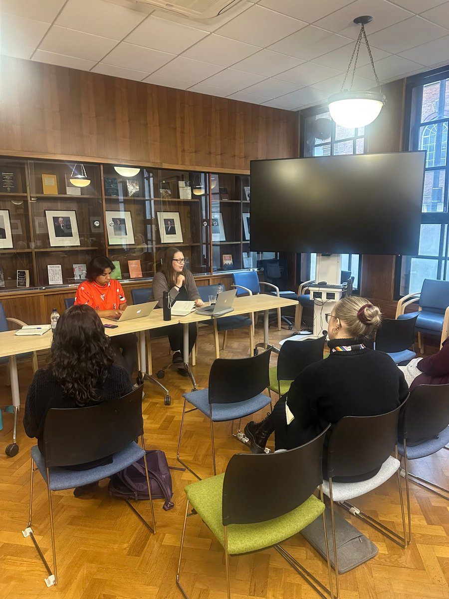 Oxford Public Law Discussion Group tweet media