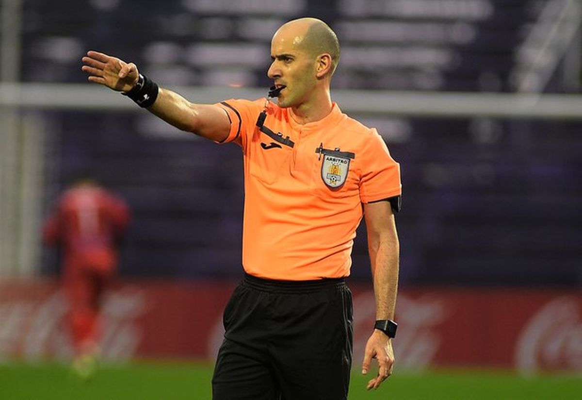 Diego Dunajec, árbitro VAR de la final de la Supercopa, fue amenazado en redes y realizará la denuncia con el asesoramiento de los abogados del AUDAF <a href="/TelemundoUY/">Telemundo</a>