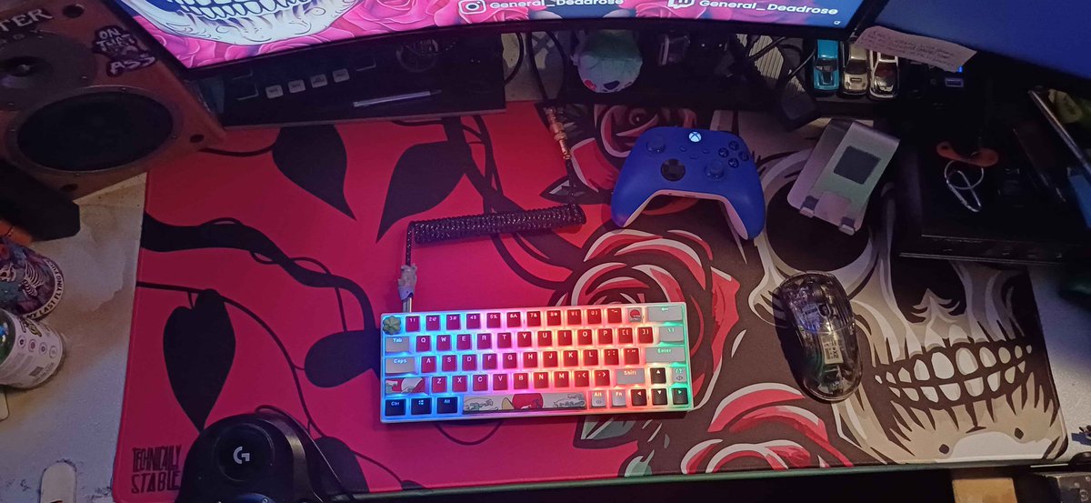 💀 GENERAL_DEADROSE 💀 (@generaldeadrose) on Twitter photo New Desk mat day I mean, just look at it It looks absolutely perfect And if you would like a desk mat like this By <a href="/technicalystabl/">Technically Stable</a> Or not. They have many of designs On their website use code Deadrose10 10% off
technicallystable.com/?ref=btkupowu New Desk mat day I mean, just look at it It looks absolutely perfect And if you would like a desk mat like this By <a href="/technicalystabl/">Technically Stable</a> Or not. They have many of designs On their website use code Deadrose10 10% off
technicallystable.com/?ref=btkupowu