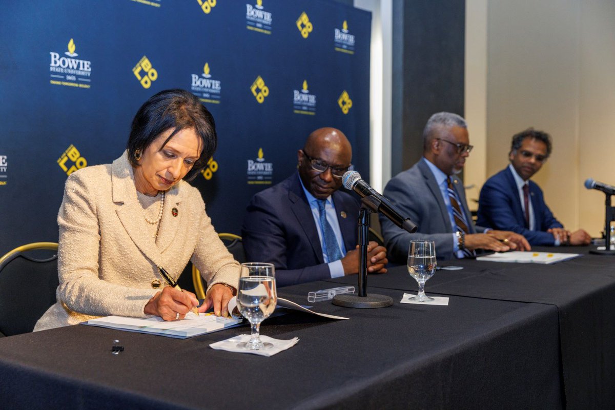 Bowie State has signed a Memorandum of Understanding (MOU) with Borough of Manhattan Community College (BMCC) to guarantee admission for Associate degree graduates with junior standing. This partnership opens doors to affordable, high-quality education, empowering students to