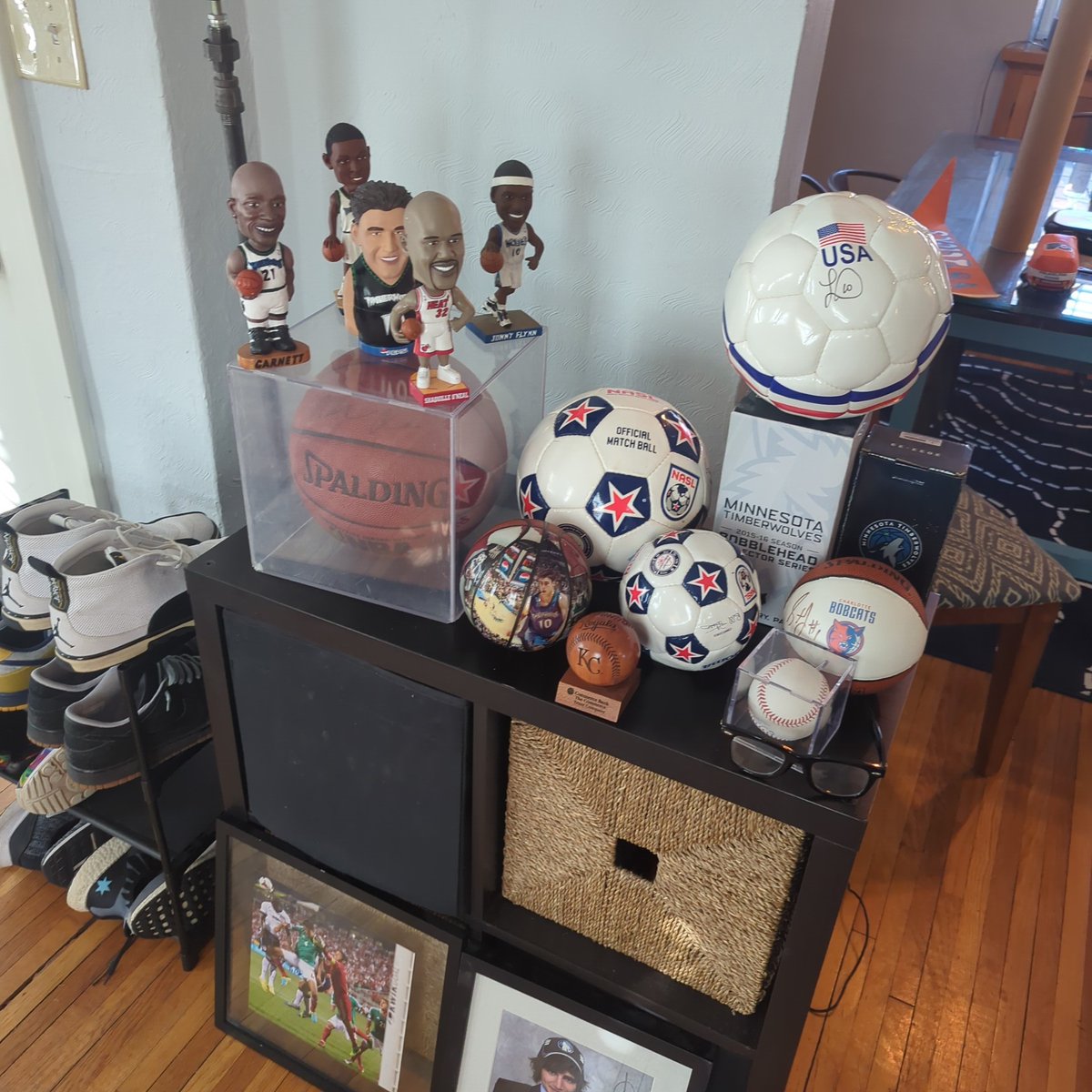 SeanMNUnited's tweet photo. Getting ready for the estate sale at my house. Send me a message if you want details. It's from 4:00 to 7:00 today and there might be another one on the weekend, not sure yet. https://t.co/cjtHMtTfCE