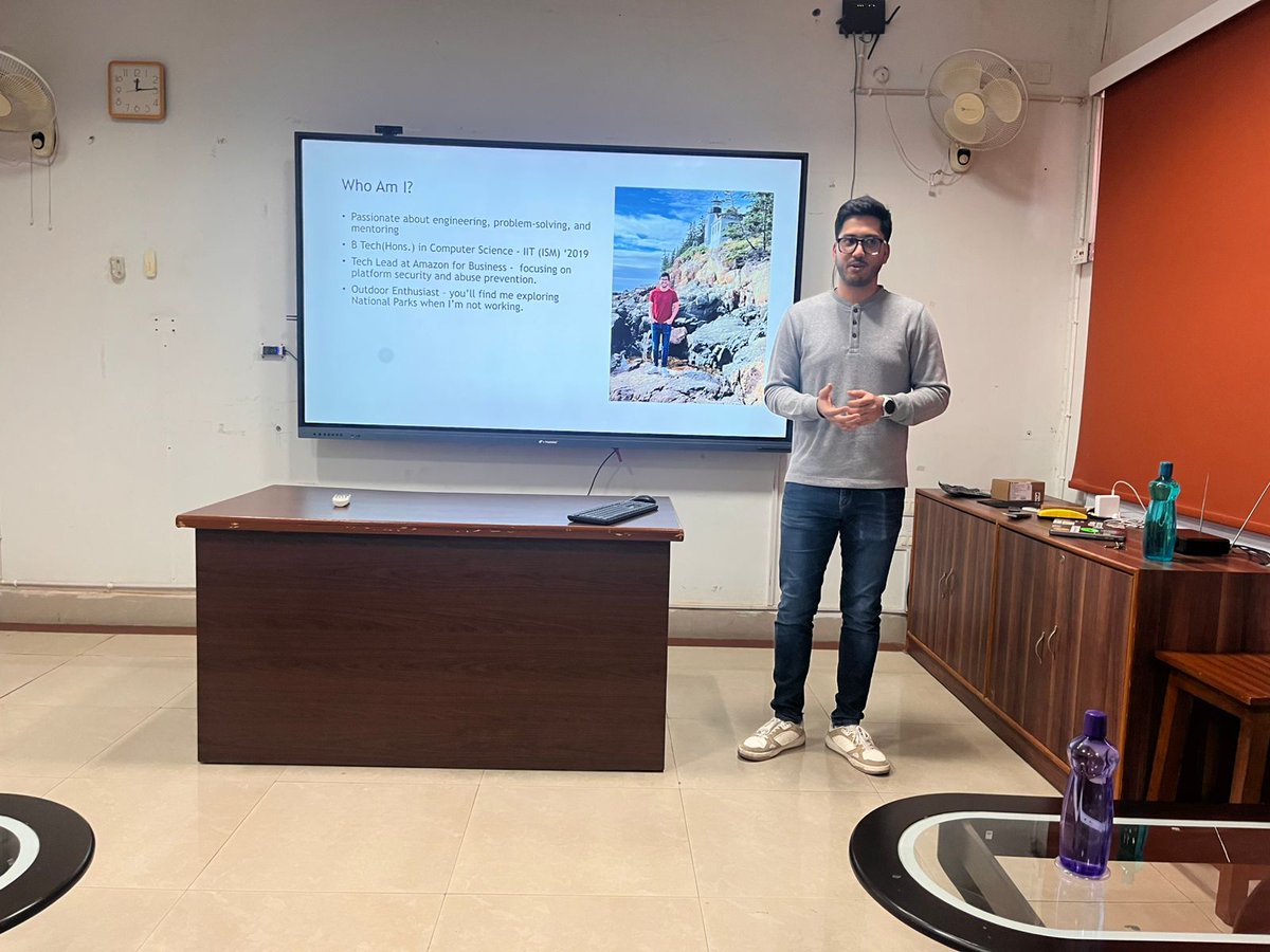 cse_iitism's tweet image. 🚀 Exciting update from the CSE Dept! We hosted Mr. Abhishek Chattopadhyay, a 2019 grad and President of India Gold Medalist. Currently at Amazon, he shared insights on tech and soft skills.  #CSEDept #Inspiration