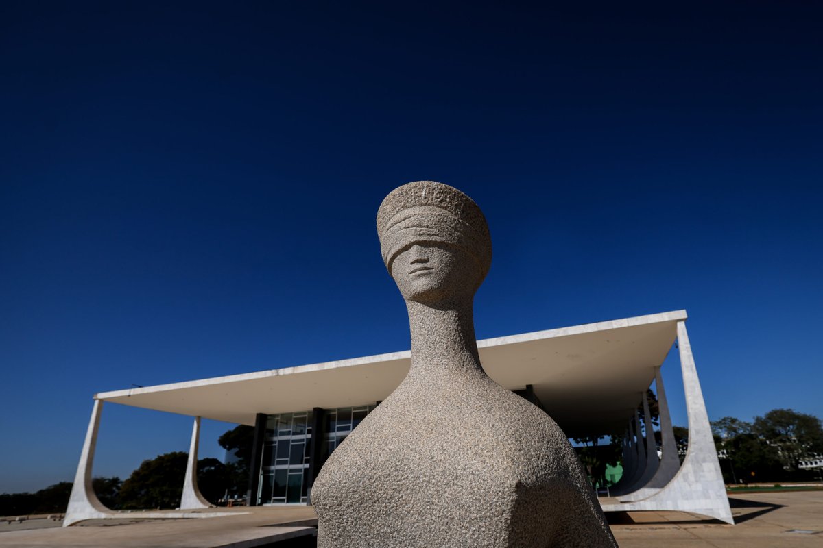TCEPR's tweet photo. STF reafirma competência legal dos tribunais de contas para sancionar prefeitos. 

Saiba mais pelo link: https://t.co/BBE3bucHuD. https://t.co/P3RdVfEfeB