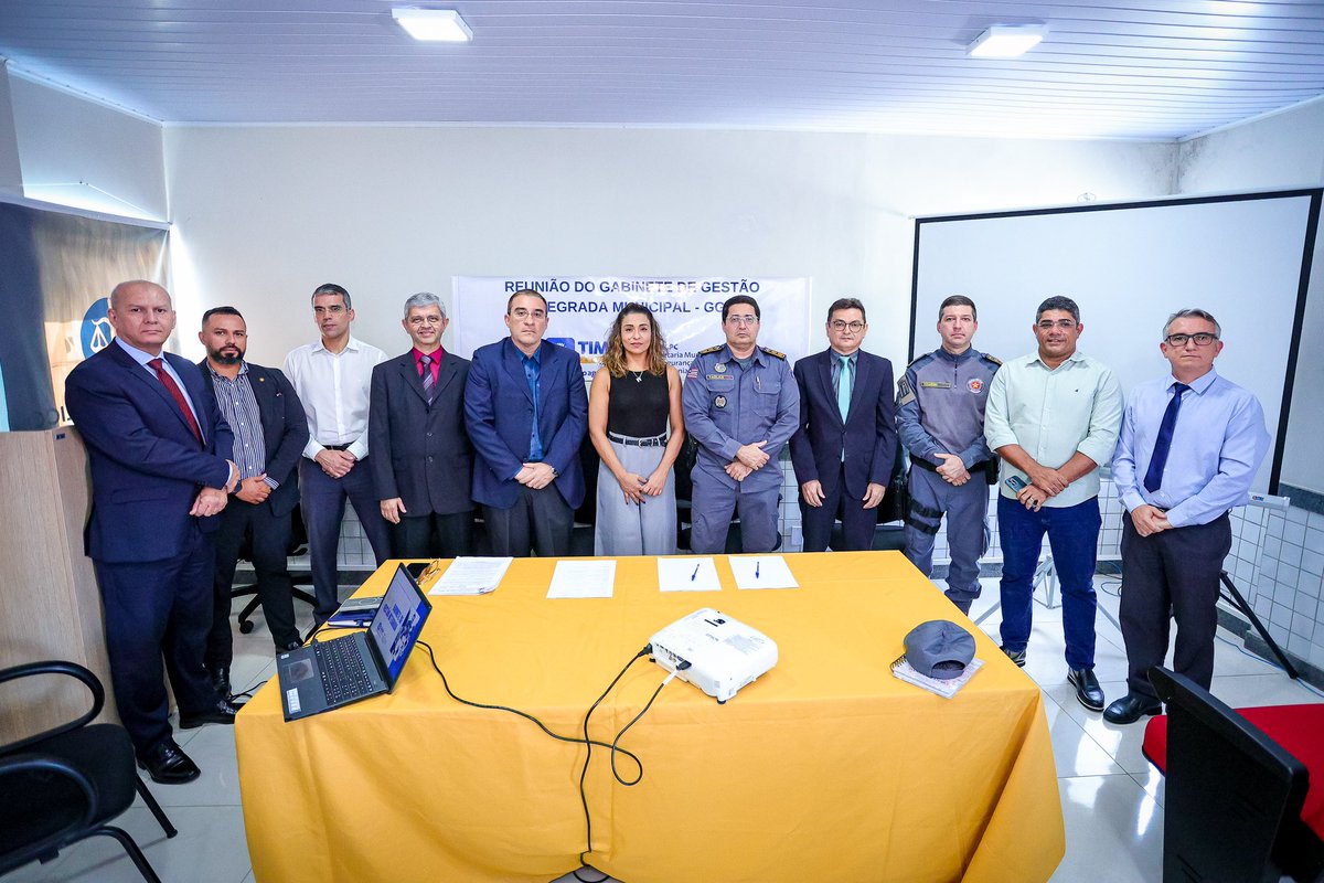 Realizamos hoje (28), a primeira reunião do Gabinete de Gestão Integrada (GGI-M) voltado para medidas preventivas na área de segurança pública na cidade de Timon, com todas os representantes das instituições integrantes.