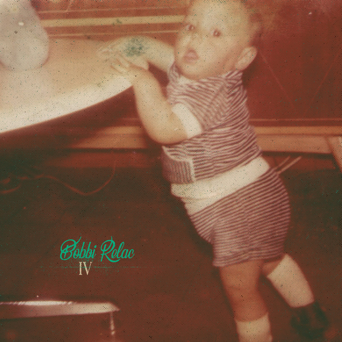 Bobbie Relac está de gira con Maika Makovski, pero también tiene un último disco en solitario que es maravilloso. Pasen y vean.

rockpapeltijeras.com/bobbi-relac-iv/