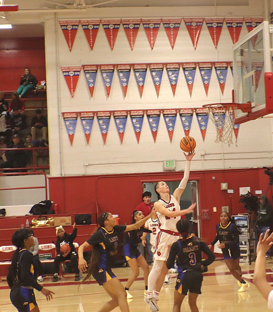 Daisy Throckmorton (@throckdaisy) on Twitter photo CKM vs Grant 
Scored 20 Points and Grabbed 8 rebounds
#wbb
#ckmlions CKM vs Grant 
Scored 20 Points and Grabbed 8 rebounds
#wbb
#ckmlions