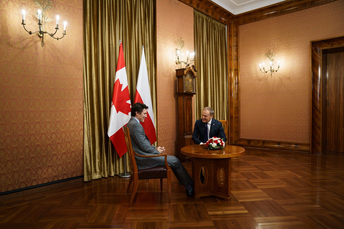 Le PM Trudeau a rencontré le premier ministre de la Pologne, Donald Tusk. Ils ont réaffirmé leur engagement à préserver la mémoire de l’Holocauste, à s’attaquer ensemble à des défis régionaux et mondiaux et à poursuivre leur soutien à l’Ukraine. Détails : ow.ly/NkiN50UOXSu