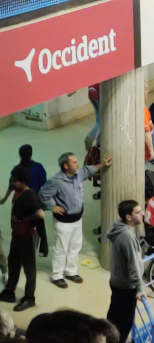 Només desitgem que els castells s'aguantin tant com el nostre cap de colla aguanta les columnes.