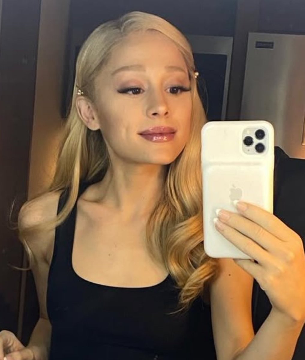 eryn ☼ ⋆｡˚ ⋆ tweet media