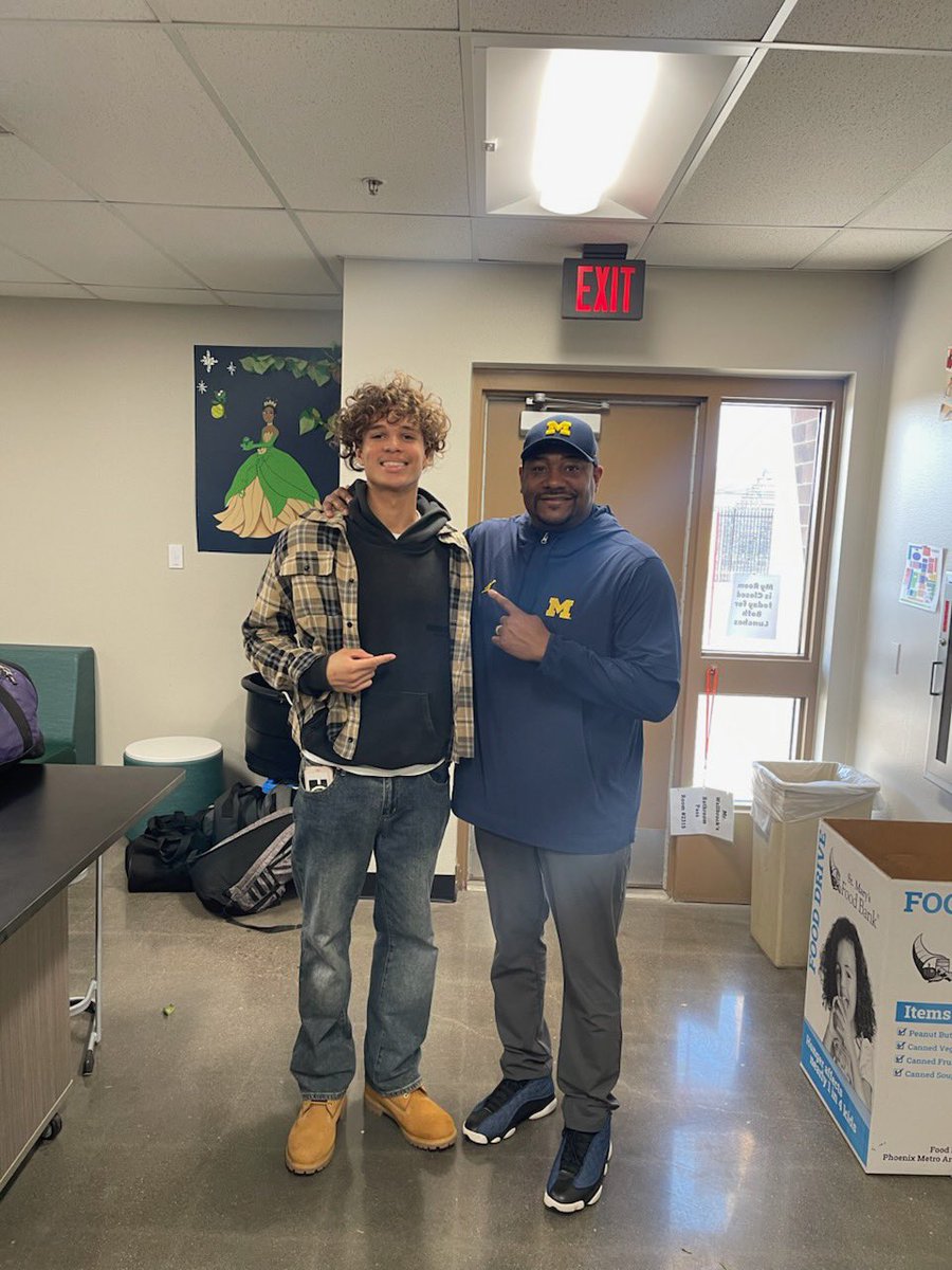 3⭐️ WR Rico Blassingame (@ricoblass2026) on Twitter photo Huge thank you to <a href="/19Bellamy/">Ron Bellamy</a> from <a href="/UMichFootball/">Michigan Football</a> stopping by the school to talk ball!! Looking forward to staying in contact and building relationships!! #GoBlue〽️ <a href="/CoachWellbrock/">Rich Wellbrock</a> <a href="/TTownFball/">Tolleson Football</a> Huge thank you to <a href="/19Bellamy/">Ron Bellamy</a> from <a href="/UMichFootball/">Michigan Football</a> stopping by the school to talk ball!! Looking forward to staying in contact and building relationships!! #GoBlue〽️ <a href="/CoachWellbrock/">Rich Wellbrock</a> <a href="/TTownFball/">Tolleson Football</a>