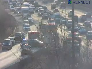KYWRadioTraffic's tweet photo. #Delco 95 NB at the #BlueRoute the right lane & off-ramp to 476 NB is partially blocked with a crash
@StevieLReese
@511PAPhilly
@KYWNewsradio https://t.co/ukqbBaHsJI
