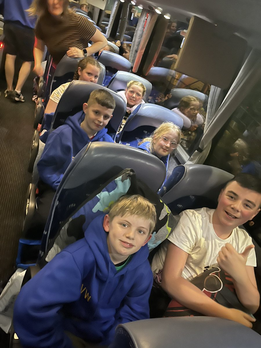 stjosephskly's tweet photo. As excitable bunch as we have ever had … adventure awaits - we will take good care of them #SJKfrench #SJKParis #BestDaysOfTheiives @bcw_cat @olvschool @stanneskly 🇫🇷 https://t.co/N7fi9BT6c2