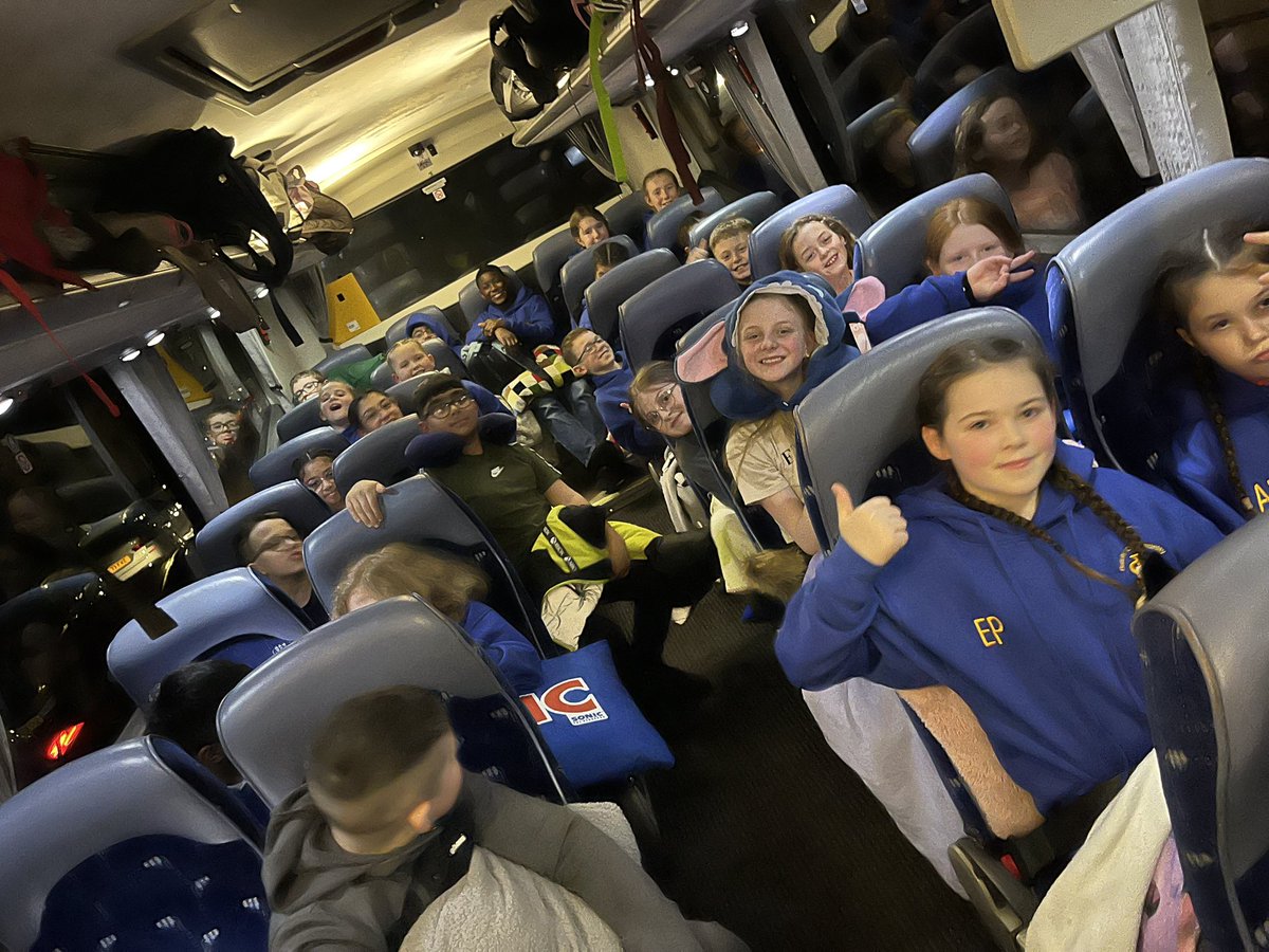 stjosephskly's tweet photo. As excitable bunch as we have ever had … adventure awaits - we will take good care of them #SJKfrench #SJKParis #BestDaysOfTheiives @bcw_cat @olvschool @stanneskly 🇫🇷 https://t.co/N7fi9BT6c2