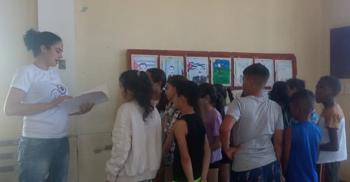 Prog_CulturaPer's tweet photo. Inauguración de la Expo: "Martí entre nosotros " con dibujos de los estudiantes de la escuela primaria José Martí en homenaje a su 172 Aniversario de su natalicio.
#PericoEnVictoria https://t.co/8MTC5TEpm4