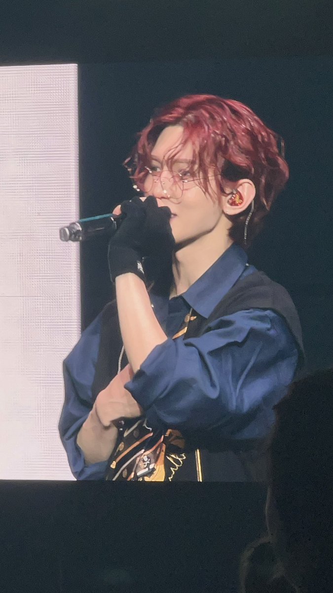 🐈 is seeing bts tweet media