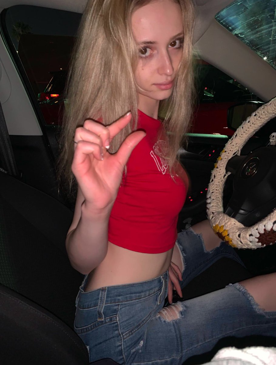 Goddessrockyy's tweet image. The only word coming out of your ugly mouth should be “sent”