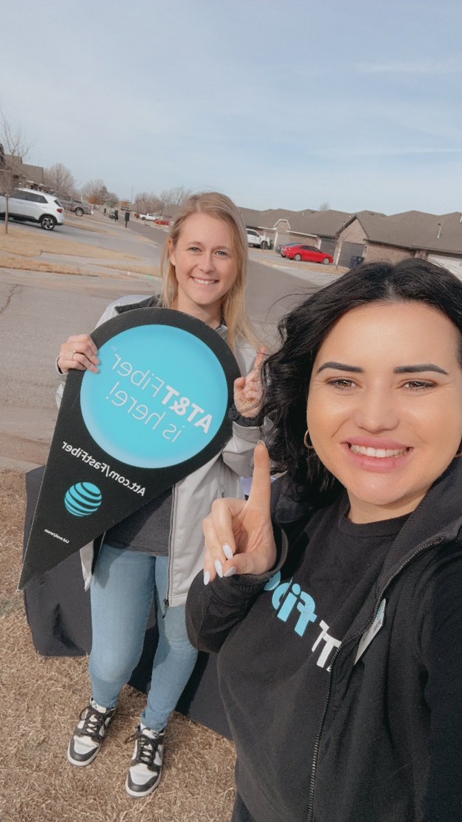 Megan Amlong (@amlong_megan) on Twitter photo Thank you <a href="/Kate_Dominguez_/">Katelyn Laymance</a> for helping MOORE get outside of the four walls, and get our customers connected with fiber. ๐ #Kamo <a href="/HelmickTj/">TJ Helmick</a> <a href="/KAMOkonnects/">๐พ๐ด๐๐</a> <a href="/AlyssaMoore_12/">Alyssa Moore</a> Thank you <a href="/Kate_Dominguez_/">Katelyn Laymance</a> for helping MOORE get outside of the four walls, and get our customers connected with fiber. ๐ #Kamo <a href="/HelmickTj/">TJ Helmick</a> <a href="/KAMOkonnects/">๐พ๐ด๐๐</a> <a href="/AlyssaMoore_12/">Alyssa Moore</a>