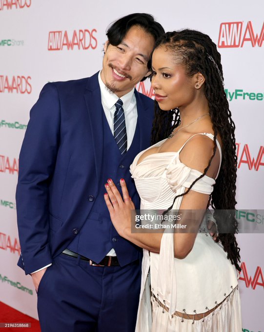 2 pic. this was a great week https://t.co/mGbZhqXQeA