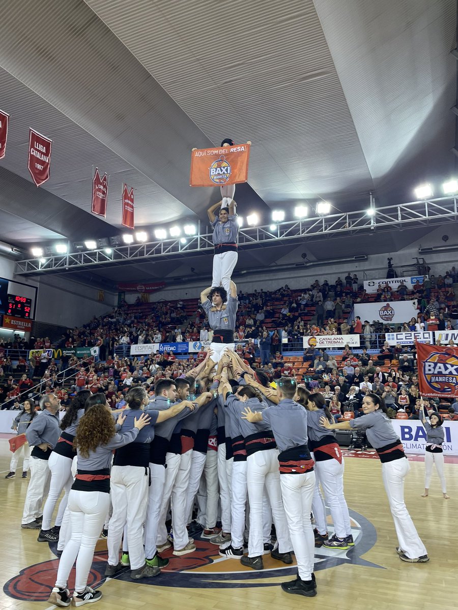 Tirallongues de Manresa tweet media