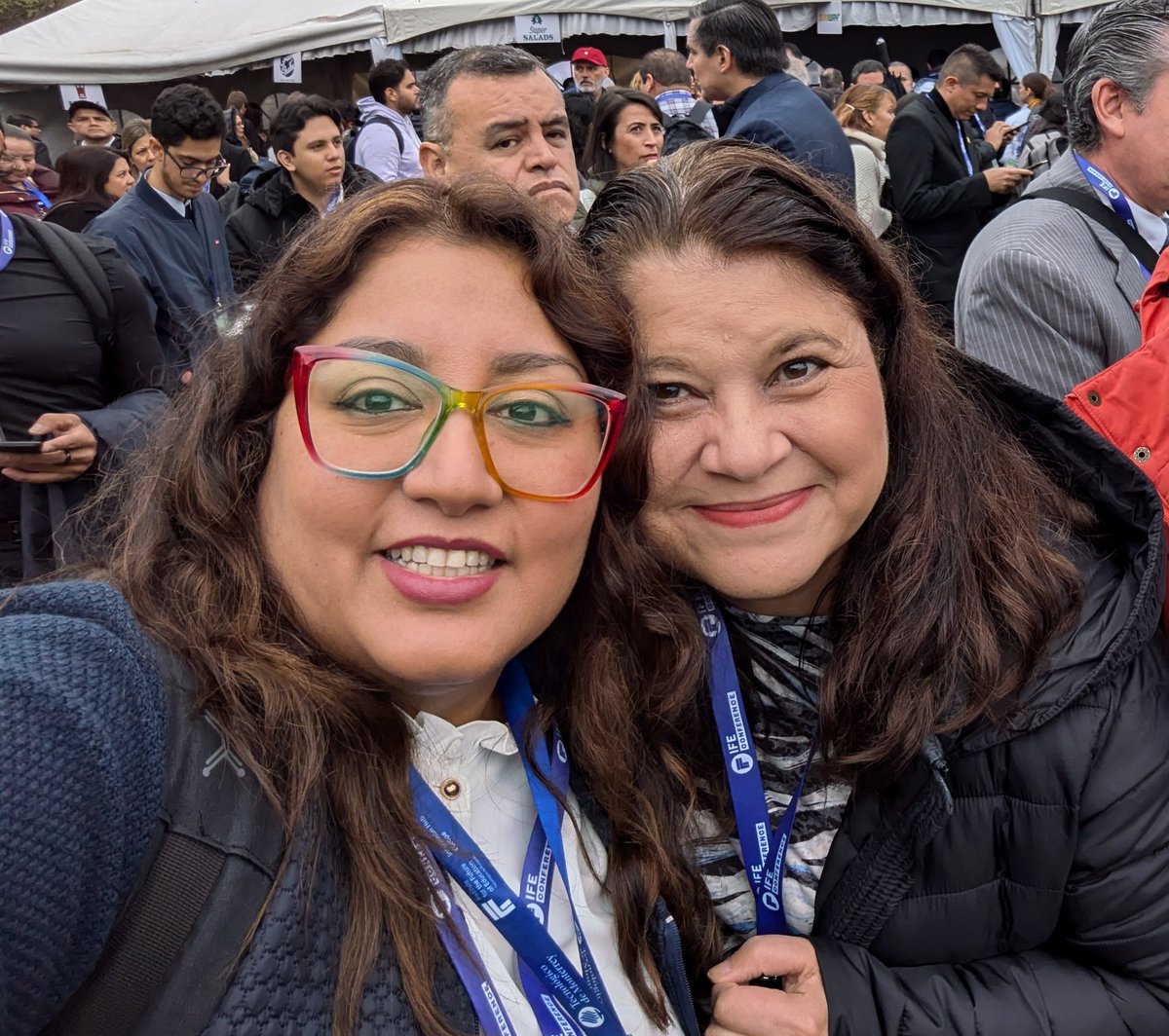 El día de hoy se presenta el libro Movilización de #EducaciónAbierta con base tecnológica en el #ifeconference <a href="/TecdeMonterrey/">Tecnológico de Monterrey</a> donde escribimos el capítulo de diagnóstico de #PrácticasAbiertas #Ifeconference2025 #EstanciaUNESCO2025 #MovimientoEducativoAbierto #OpenEducation