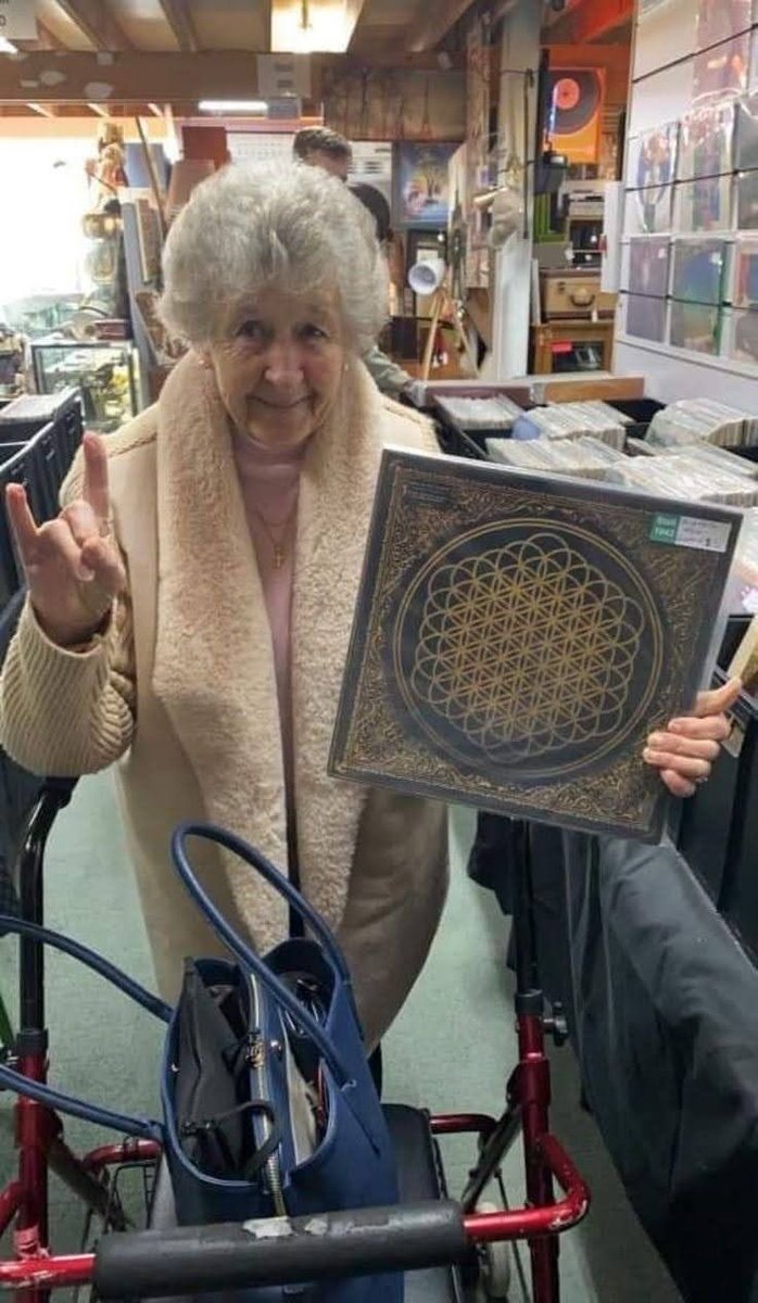 ste viu a liv (@mortciadaughter) on Twitter photo 