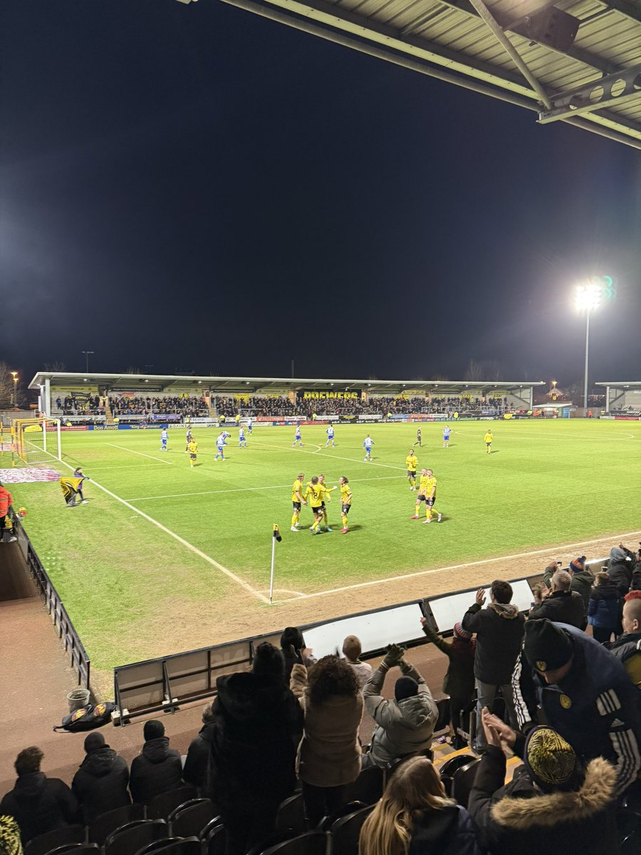 de Ferrers Sport (@deferrerssport) on Twitter photo Tonight we had 50 students in attendance at <a href="/burtonalbionfc/">Burton Albion FC</a> and what a way to end the evening with a last minute winner!
3οΈβ£ Wβs on the spin! ππΌ
#BAFC ππ€ Tonight we had 50 students in attendance at <a href="/burtonalbionfc/">Burton Albion FC</a> and what a way to end the evening with a last minute winner!
3οΈβ£ Wβs on the spin! ππΌ
#BAFC ππ€