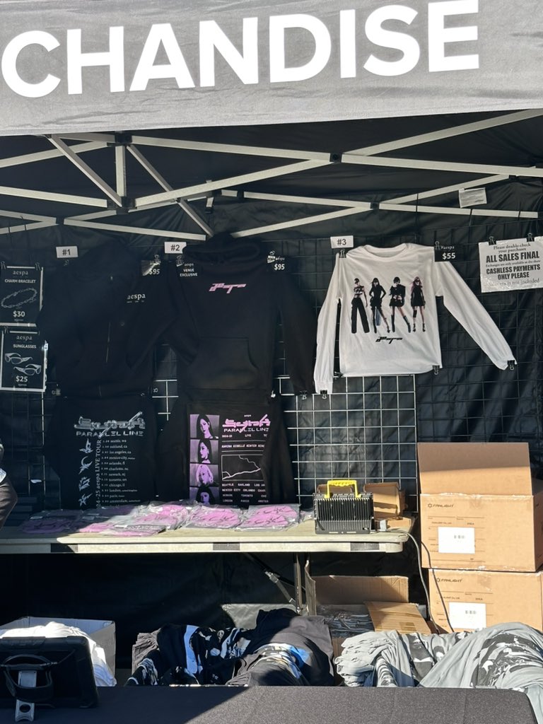 saturdaylvr's tweet photo. aespa synk parallel line tour merch for seattle https://t.co/sVFCTLQyLl
