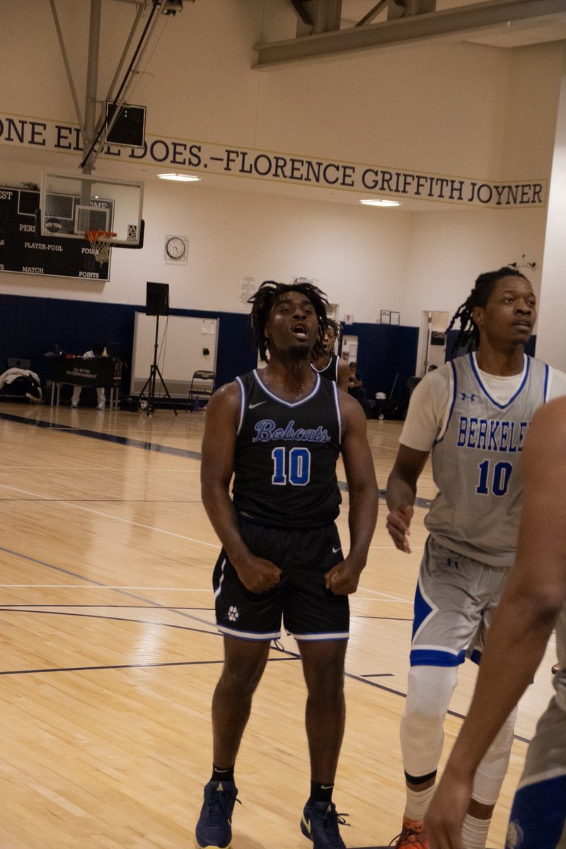 MDimes2's tweet photo. dogggg😈#explore #viral #hoops #CollegeBasketball https://t.co/5gtvbTJTY4