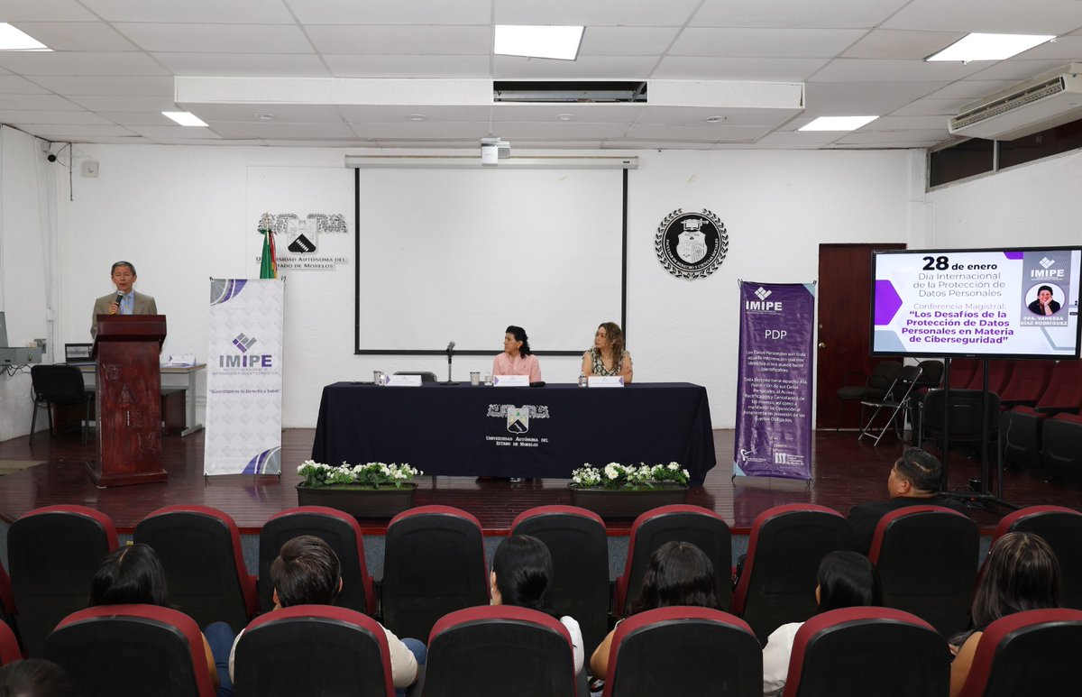 uaemorelos's tweet photo. 💾 ¿Sabías que la IA puede prevenir amenazas cibernéticas? Vanessa Díaz lo explicó en la UAEM durante su conferencia: "Los desafíos de la protección de datos personales". Un esfuerzo de la #FDyCS en conjunto con el @_IMIPE para construir un futuro más seguro. 🌐 #Ciberseguridad https://t.co/5K1aZVB20B