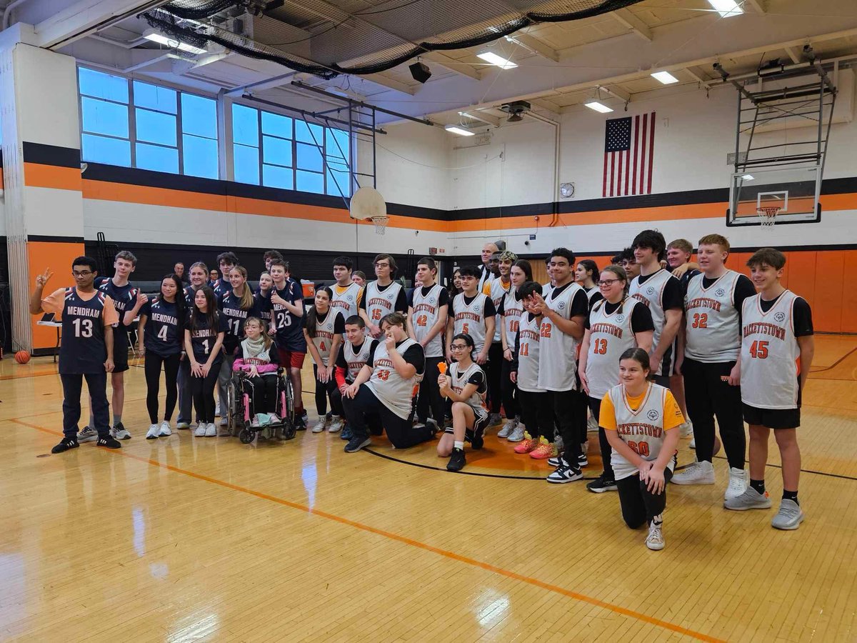 WMMscoreboard's tweet photo. A great showing today with our unified basketball team and our partners at Hackettstown @wmmathletics https://t.co/KZkp7BR5rf