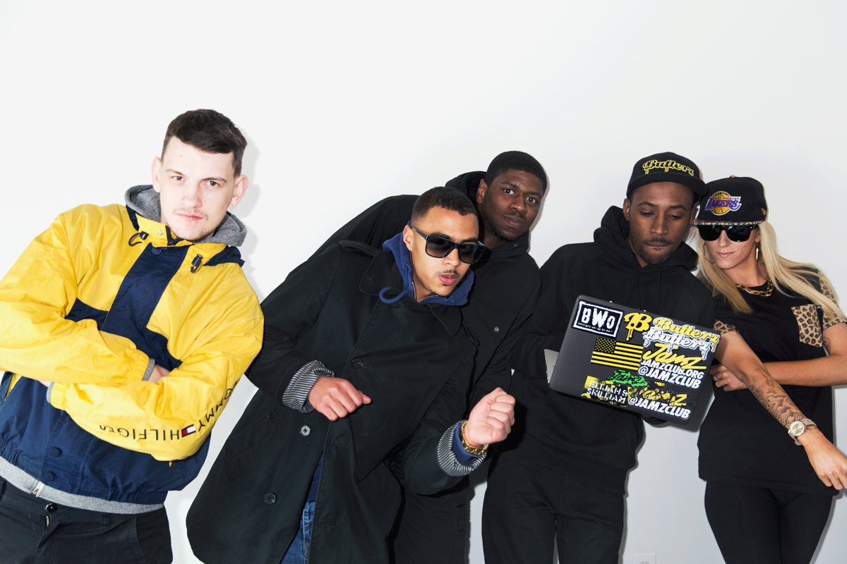 T R E N C H tweet media