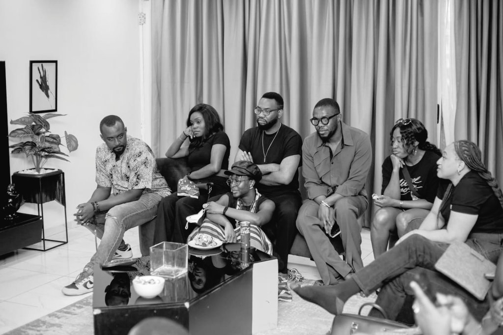 donaldtombia's tweet image. #PLSRT, a film by @TheIfeanyiChidi, is an important film, a chilling ambassador of the maxim: art imitates life. I&apos;m in awe.
A visceral reminder that genius is forged in the flames of craftsmanship. Fifi is a genius.