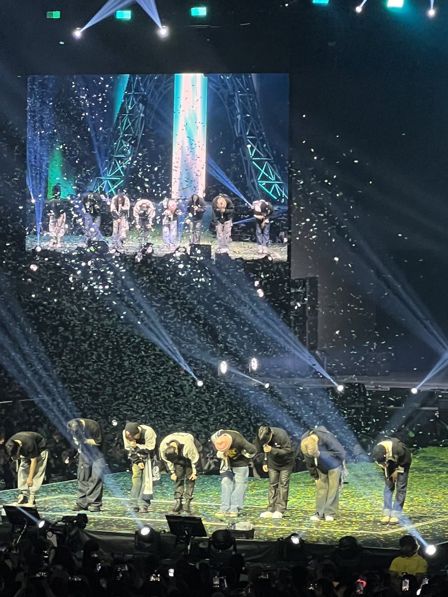 🐈 is seeing bts tweet media