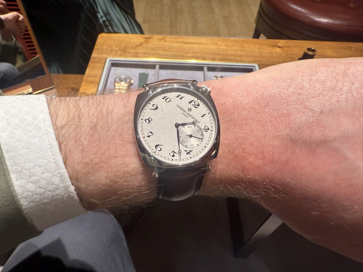 I’m a tech journalist, but there’s something undeniably brilliant about mechanical watches. Sadly out of my price range. Via <a href="/Vacheron1755/">Vacheron Constantin</a>